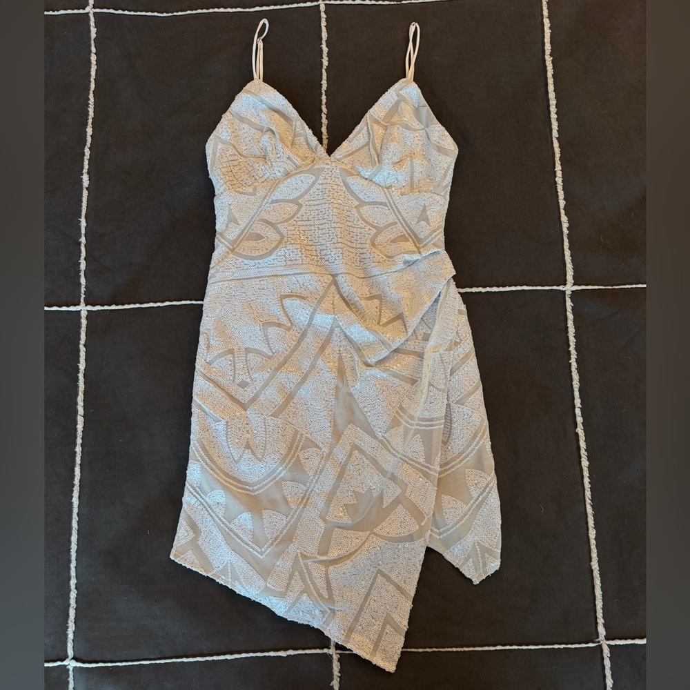 Elegant White Sequin Spaghetti Strap Summer Dress - Picture 4 of 5